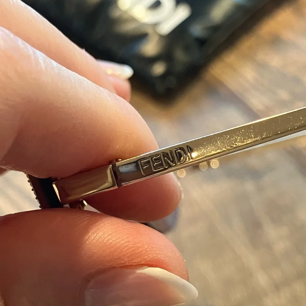 Authentic #Fendi !! color rose gold gradient 
FF Crystal Metal Oval Sunglasses - Picture 14 of 17